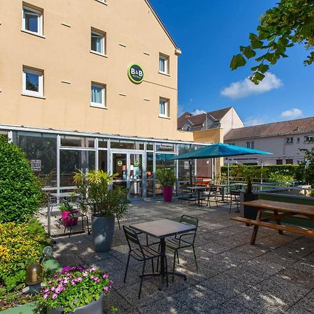 B&B Hotel Chartres Centre Cathedrale 3 Etoiles Екстериор снимка