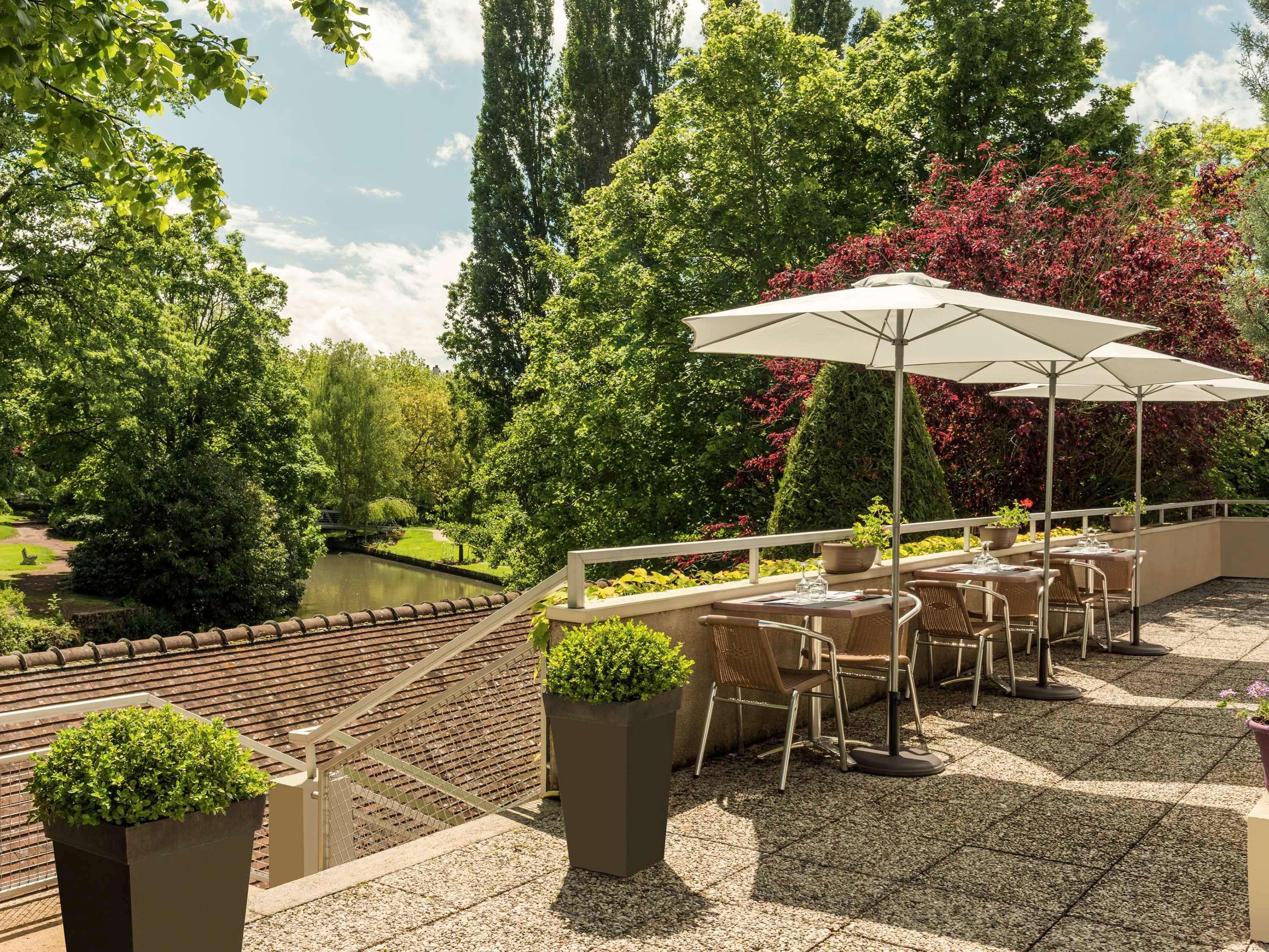 B&B Hotel Chartres Centre Cathedrale 3 Etoiles Екстериор снимка