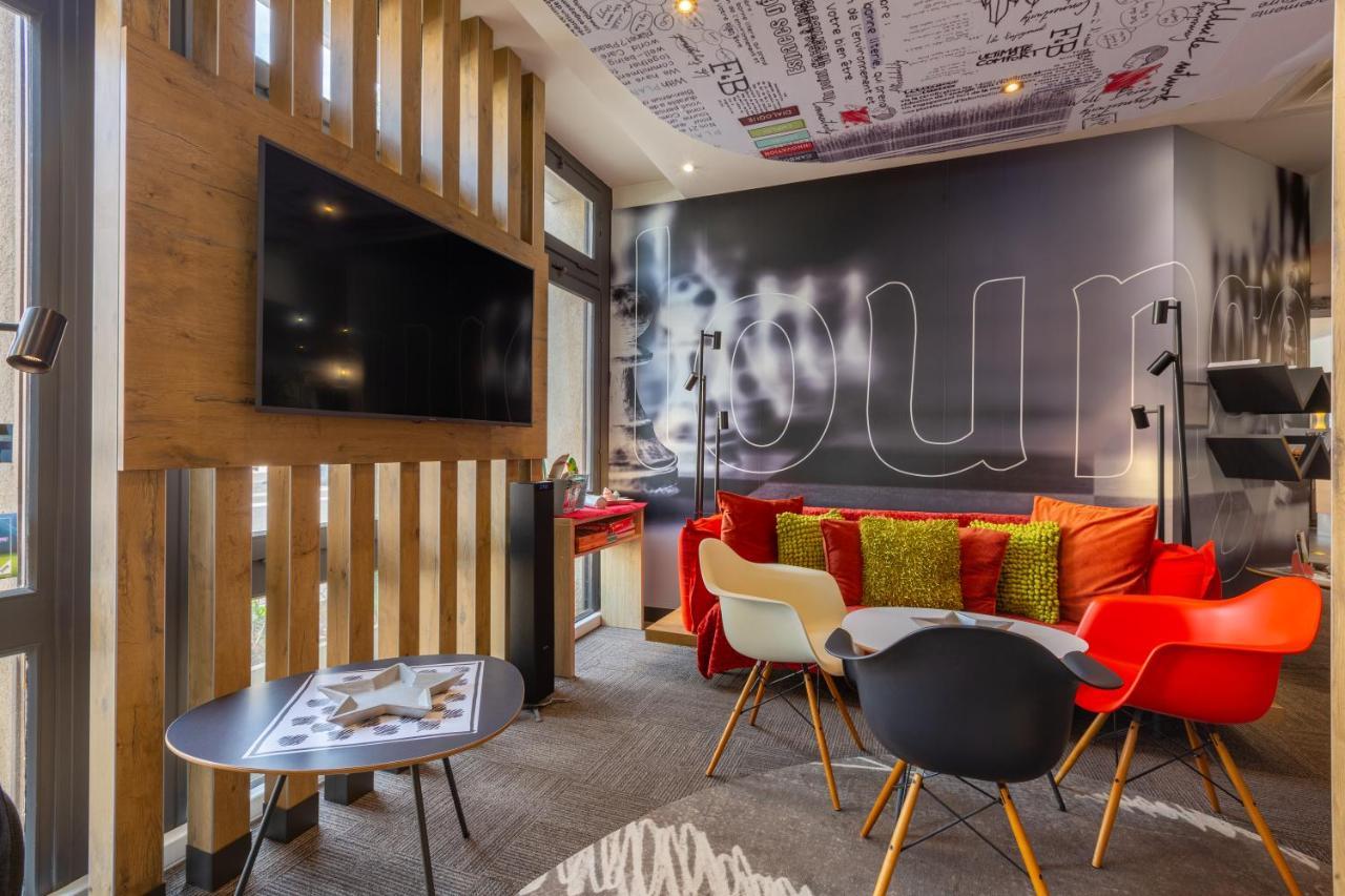 B&B Hotel Chartres Centre Cathedrale 3 Etoiles Екстериор снимка